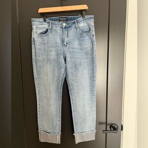 Frank Lyman Design Light Blue Ankle Jeans